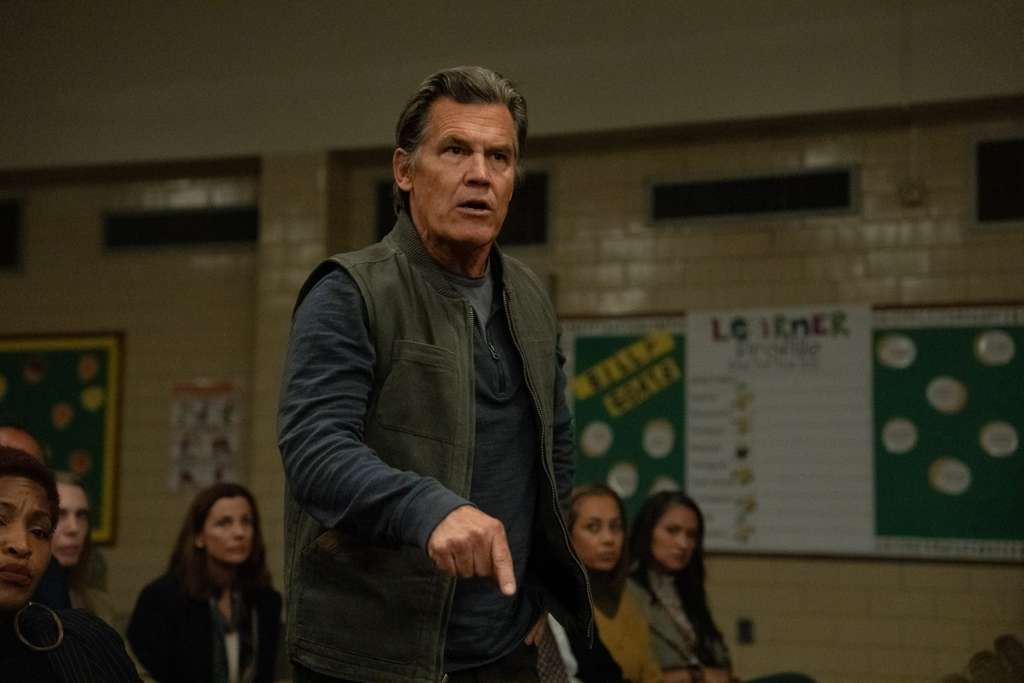 Josh Brolin Weapons